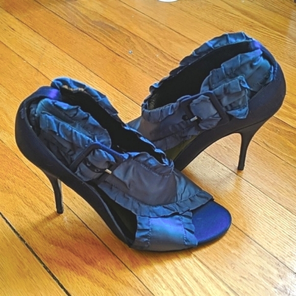 Bruno Frisoni Blue Satin Ruffle Criss Cross Pump - Picture 2 of 4